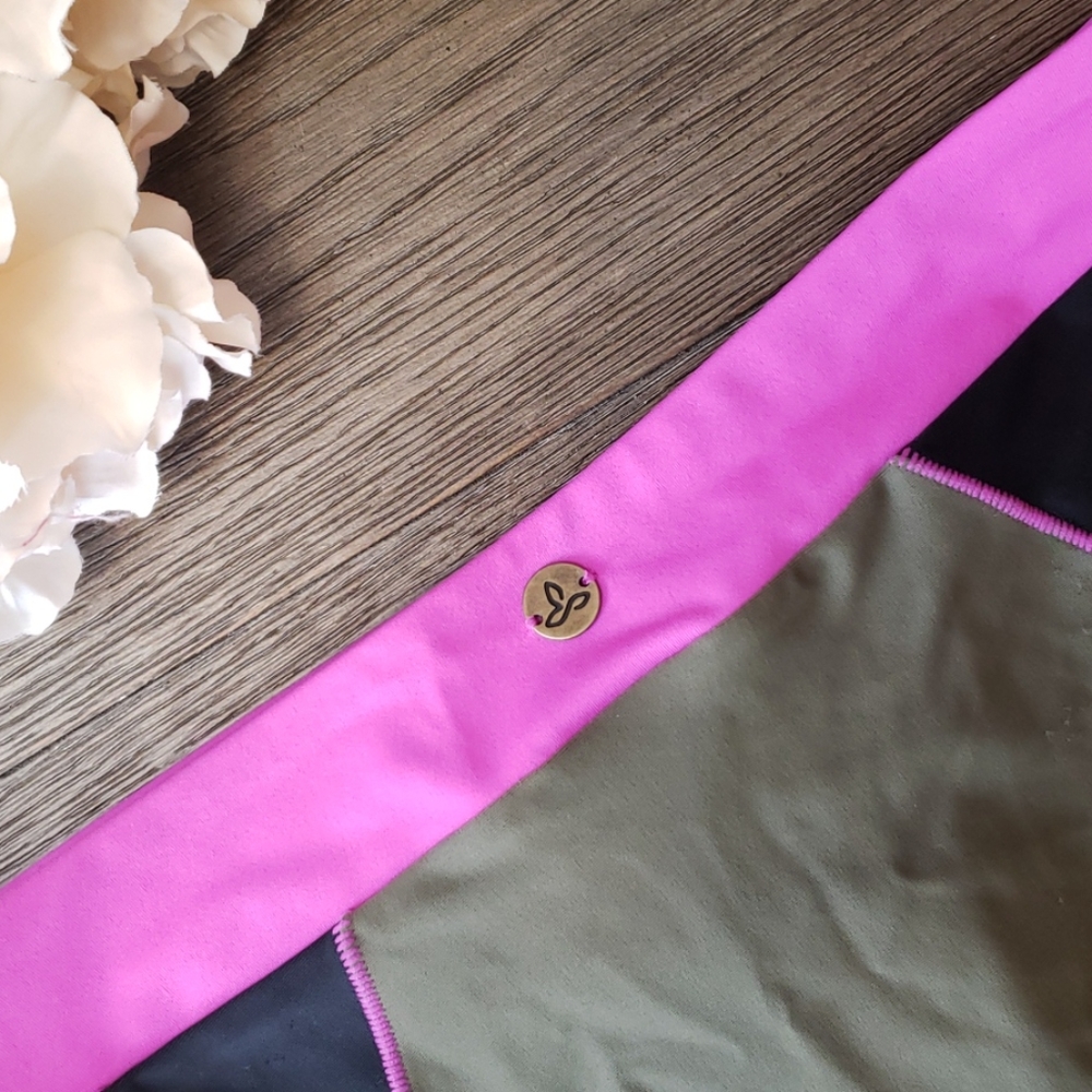 Prana swim suit bottoms - Picture 3 of 7
